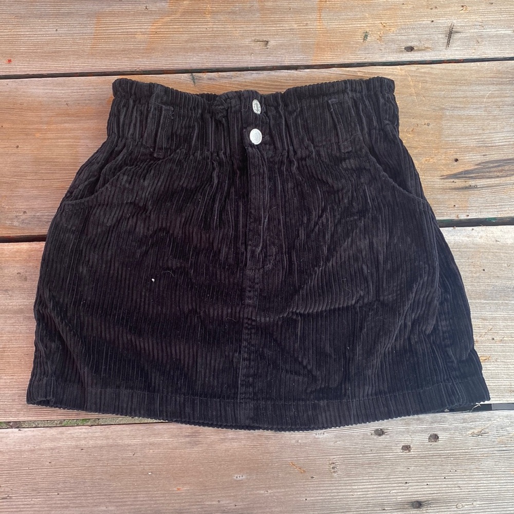 Forever 21 size small black Corduroy paper bag skirt